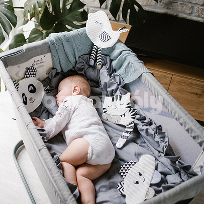 BabyOno Fejlesztő plüss játék - Cica