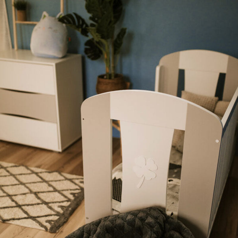 Klups Nati - Ágyneműtartós kiságy